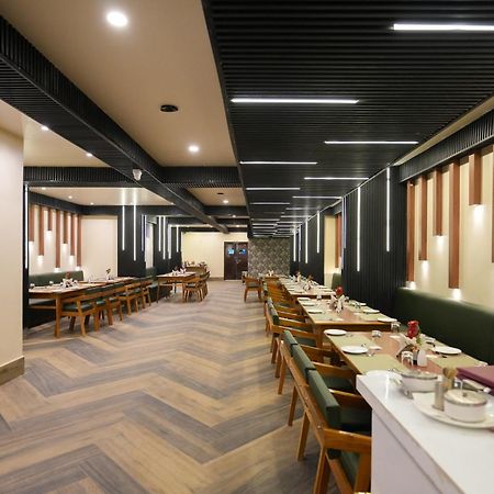 Hotel Pavitra Purnia Екстер'єр фото